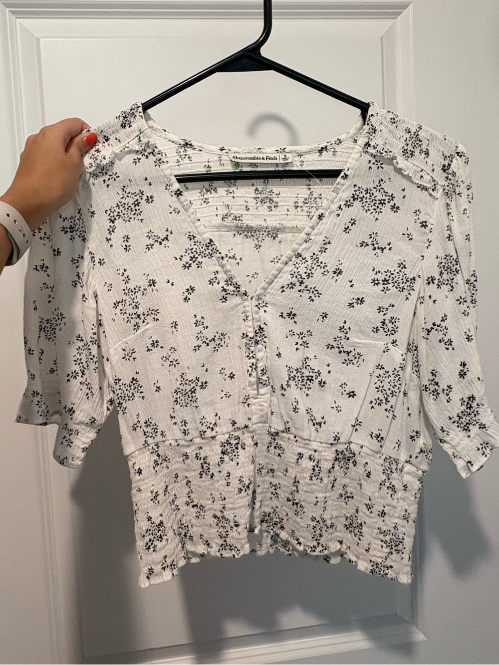 Abercrombie & Fitch White Floral V-Neck Smocked Hem Blouse